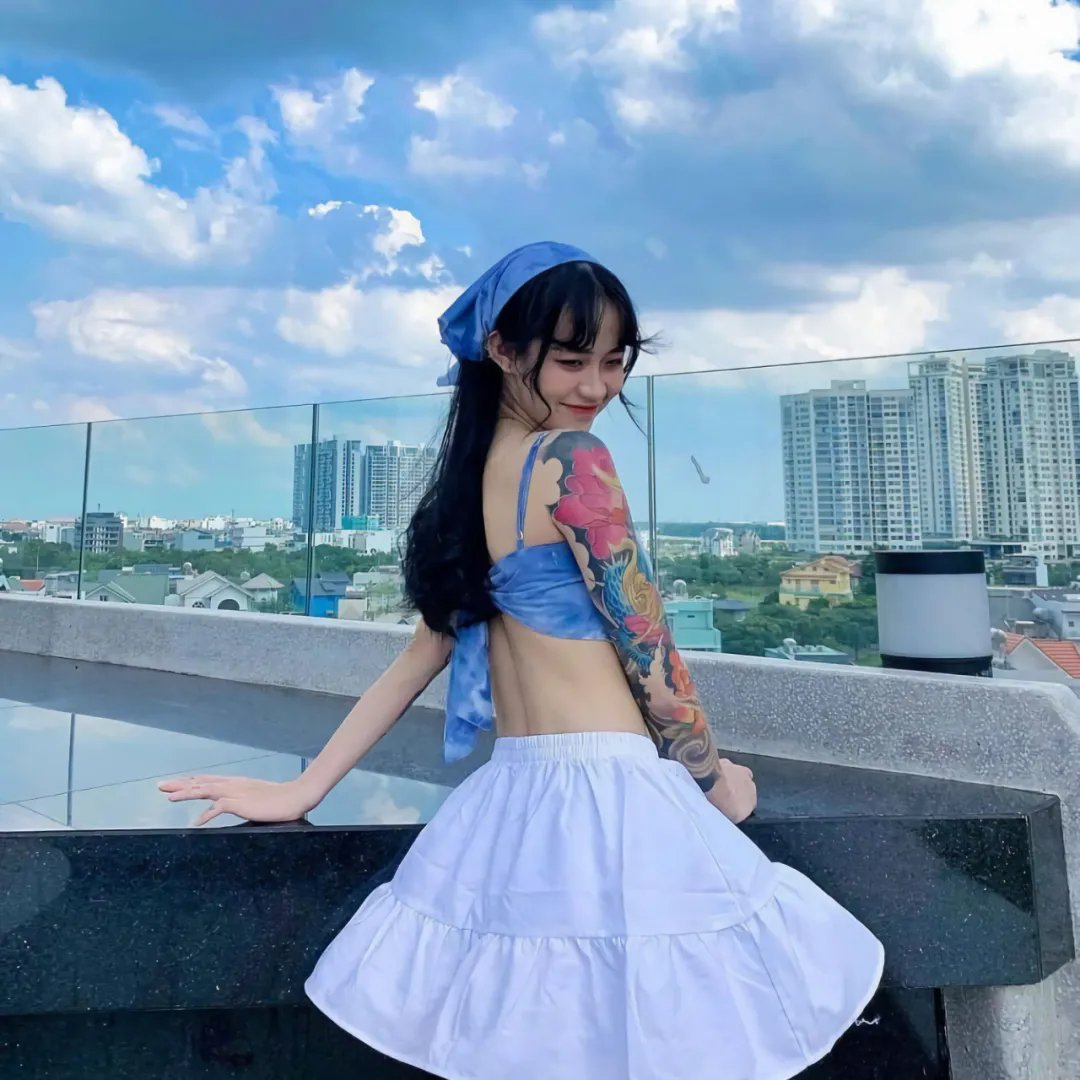 群莺乱飞